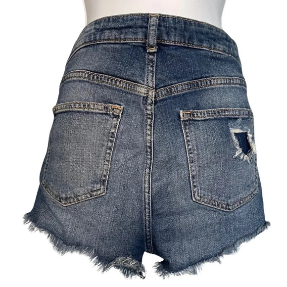 H&M Women's Size 8 Denim Dark Wash Distressed Frayed Jeans Shorts - Picture 3 of 6